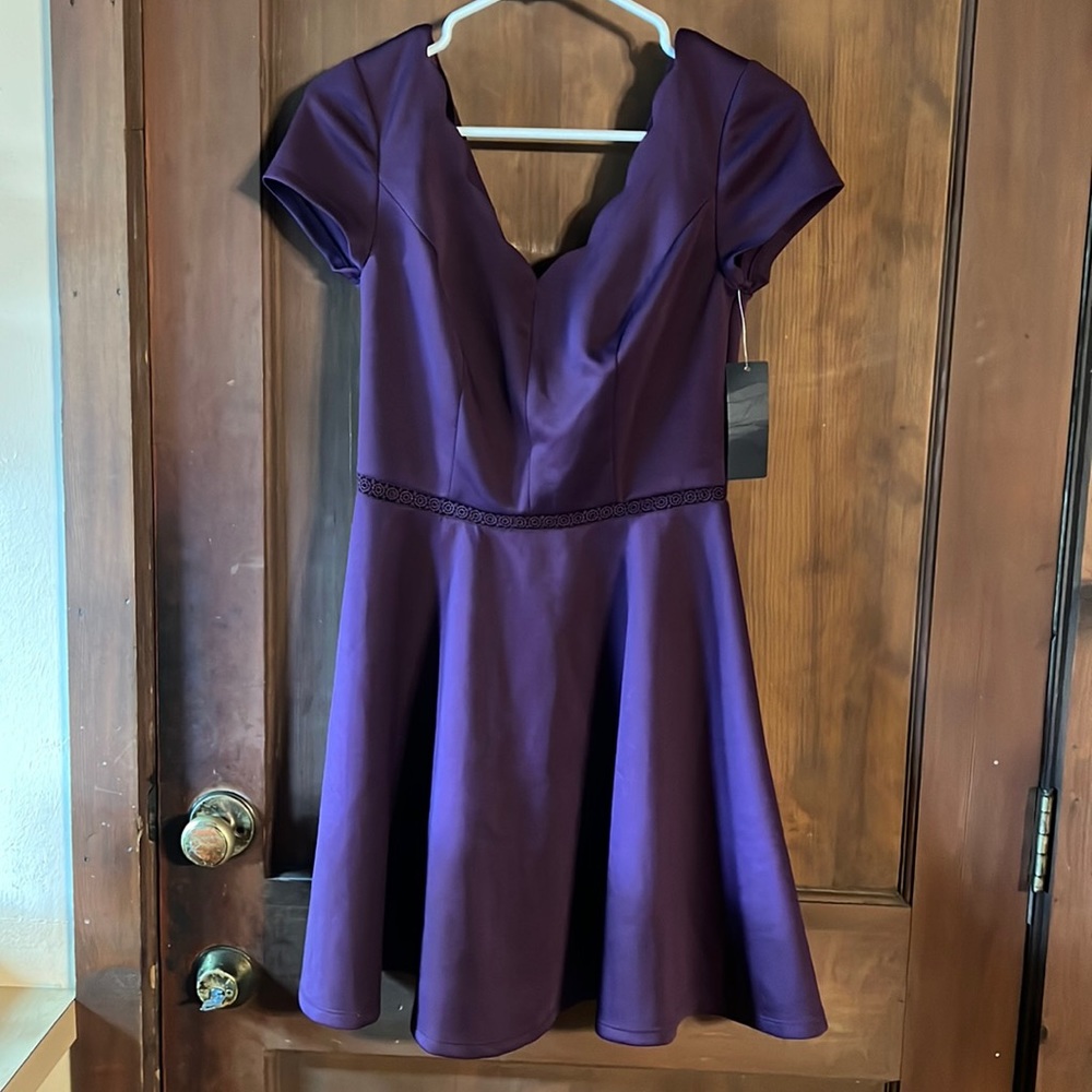 5 JUNIOR CITY STUDIO DRESS NWT